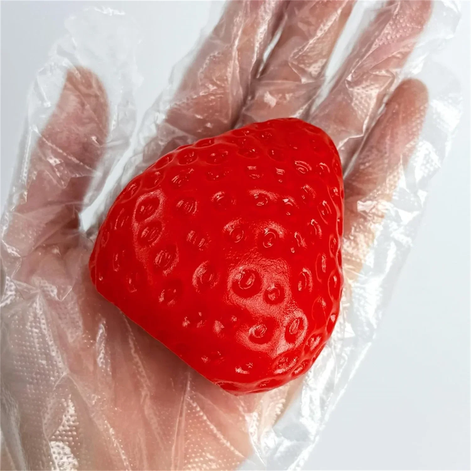 Juego de juguetes antiestrés blandos de fresa | 3 piezas de TPR suave para apretar